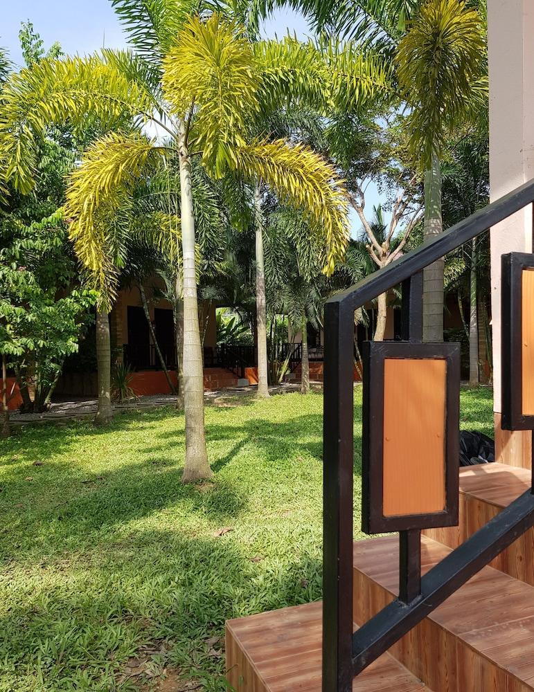 Naraya Resort Ko Lanta Extérieur photo