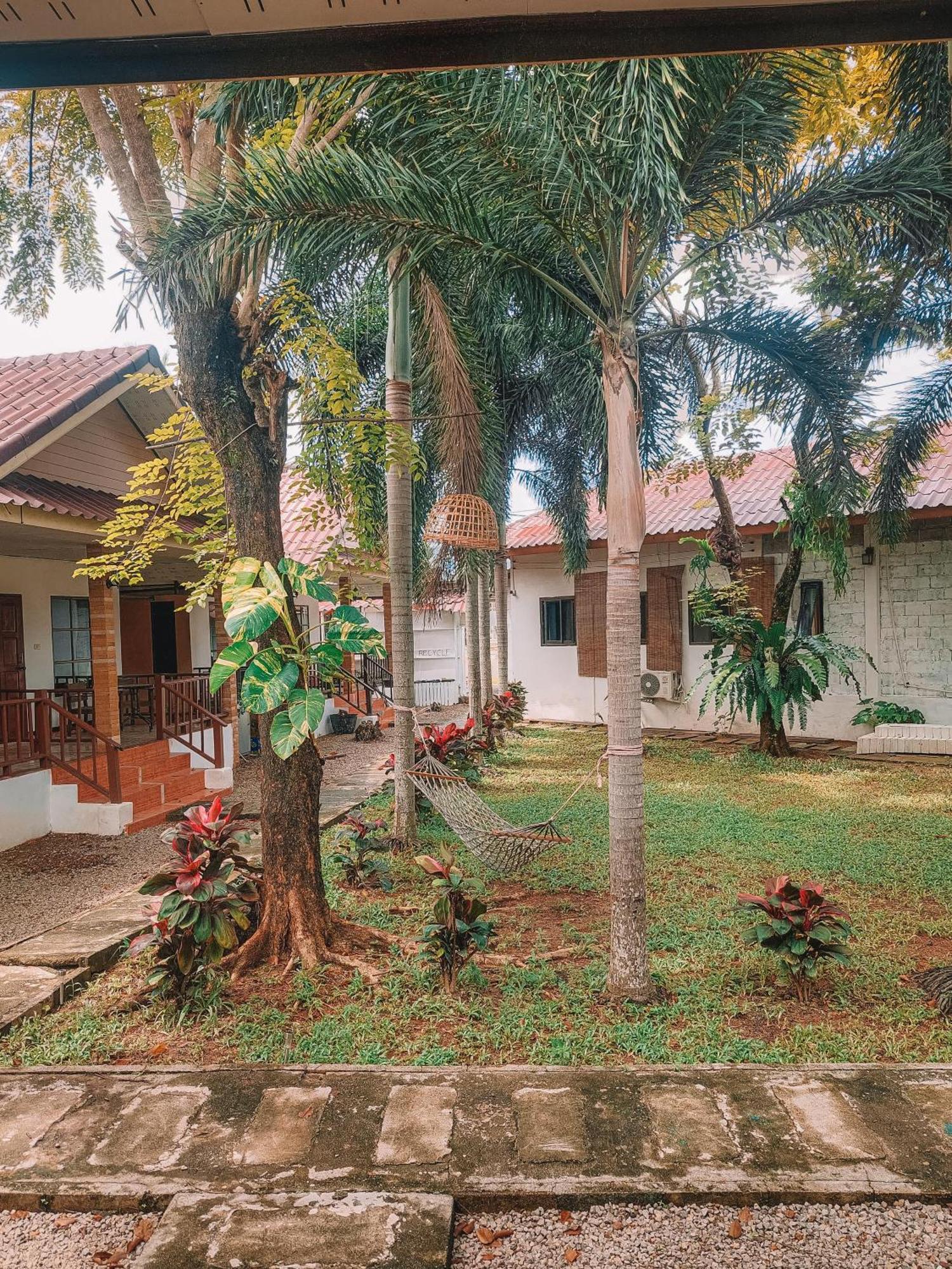 Naraya Resort Ko Lanta Extérieur photo