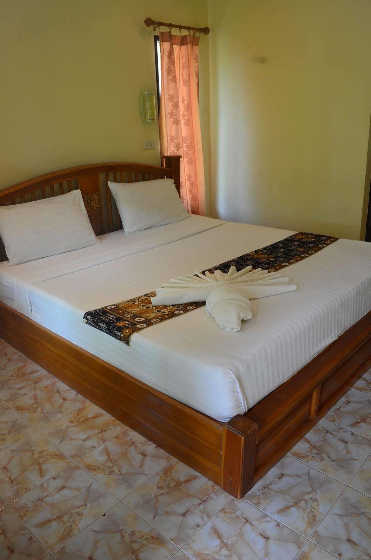 Naraya Resort Ko Lanta Extérieur photo