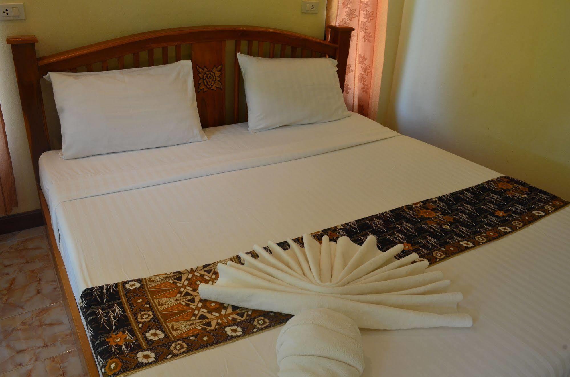 Naraya Resort Ko Lanta Extérieur photo